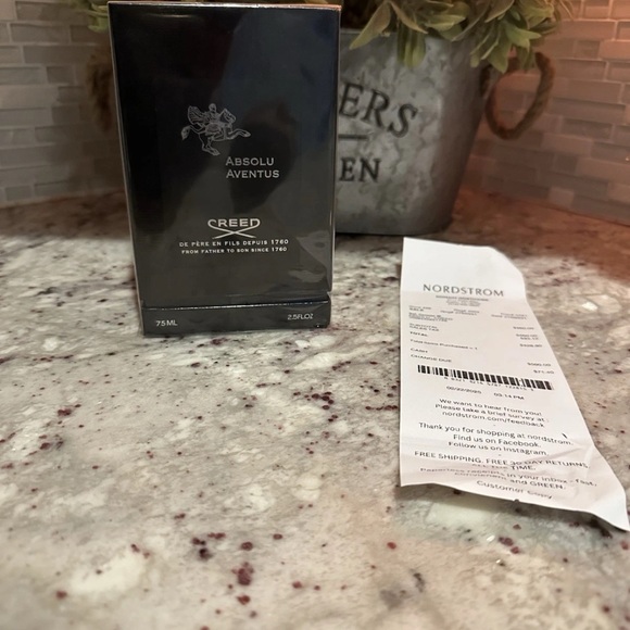 Creed Absolu Aventus in Elegant Black Packaging - Picture 1 of 1